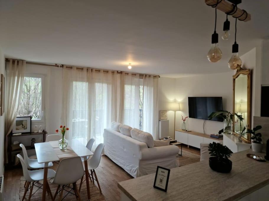 Cozy Apartment Near Paris Кламар Экстерьер фото